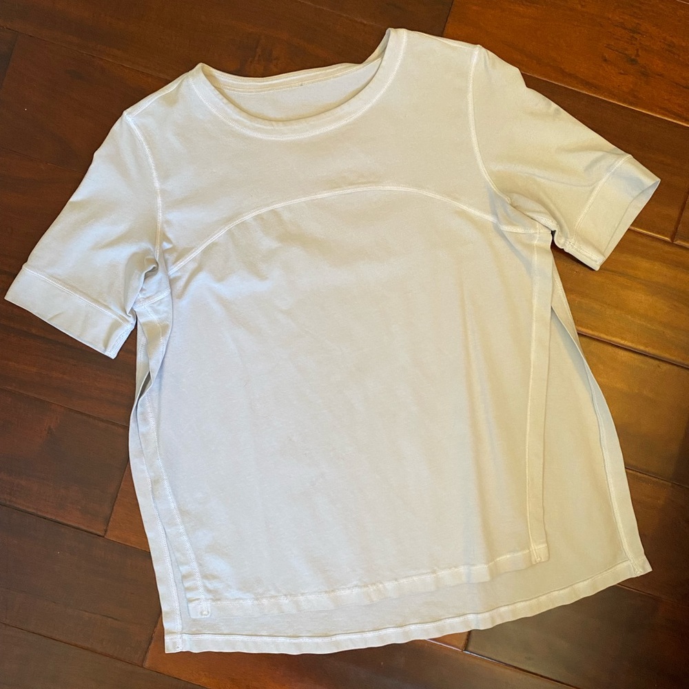lululemon white tee shirt. Tag removed but size 10